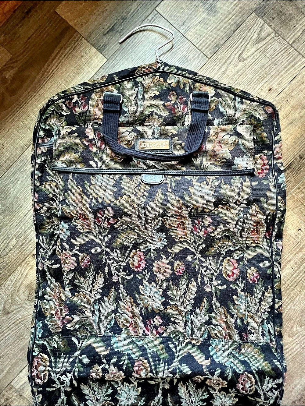 JORDACHE Vintage Excellent Condition Floral Travel Garment Bag in Black & Green